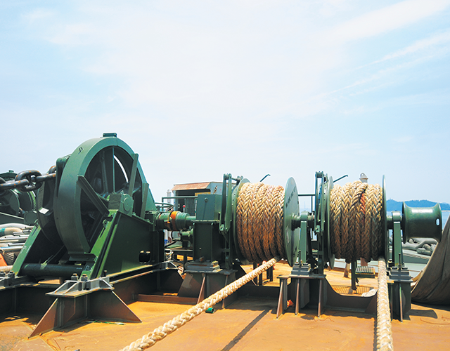 Windlass & Mooring Winch